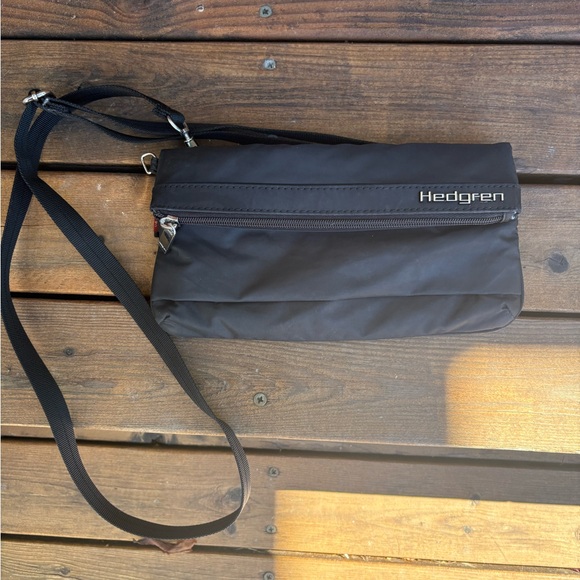 Hedgren Crossbody Bag - Picture 1 of 7